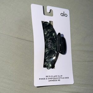 Alo Yoga 90’s Claw Clip - Clover Green Agate